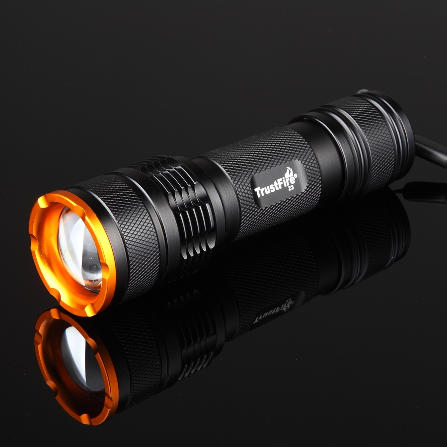 神火Z3型大功率LED强光手电筒带伸缩和调焦功能